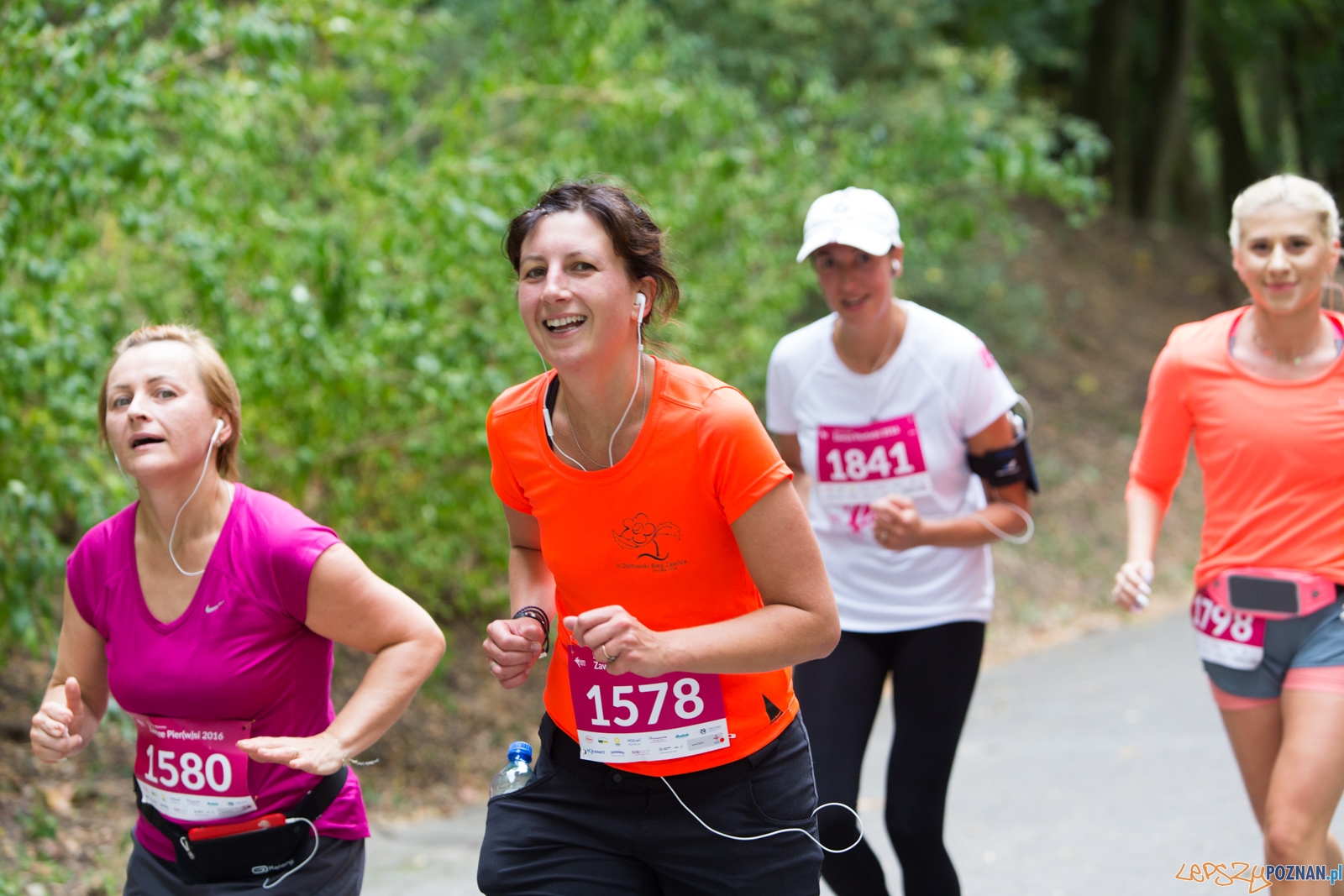 2 Bieg Kobiet ZAWSZE PIER(W)SI 2016 Foto: lepszyPOZNAN.pl / Piotr Rychter 2 Bieg Kobiet ZAWSZE PIER(W)SI 2016 Foto: lepszyPOZNAN.pl / Piotr Rychter