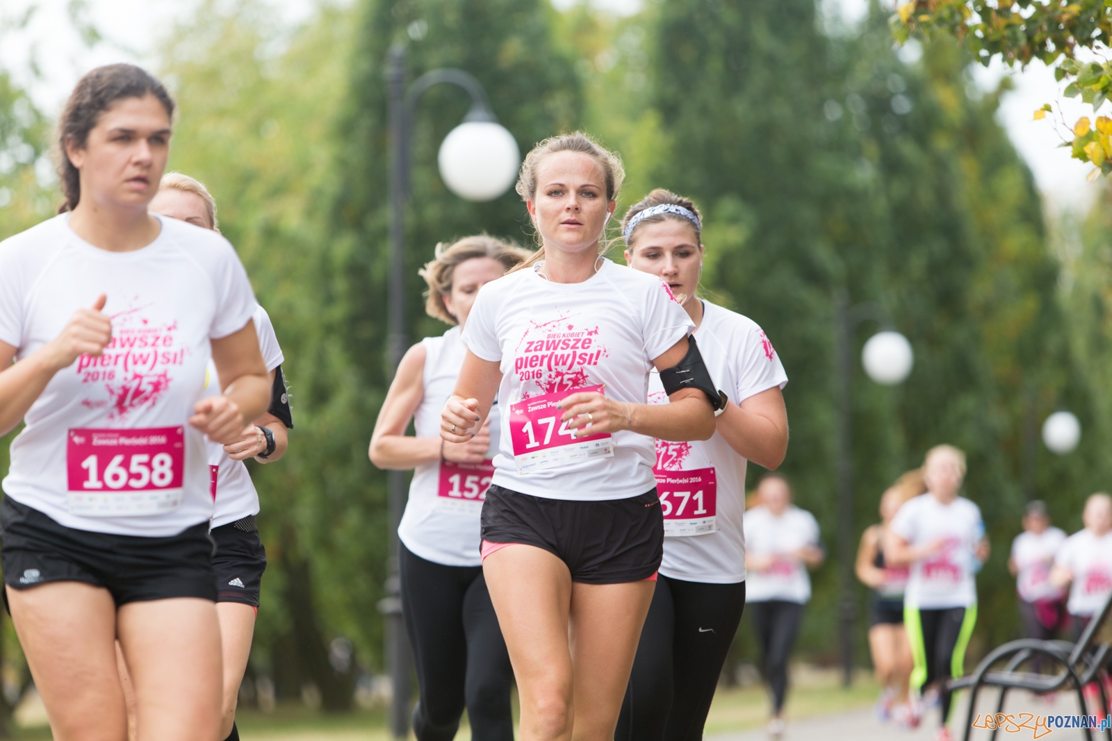 2 Bieg Kobiet ZAWSZE PIER(W)SI 2016 Foto: lepszyPOZNAN.pl / Piotr Rychter 2 Bieg Kobiet ZAWSZE PIER(W)SI 2016 Foto: lepszyPOZNAN.pl / Piotr Rychter