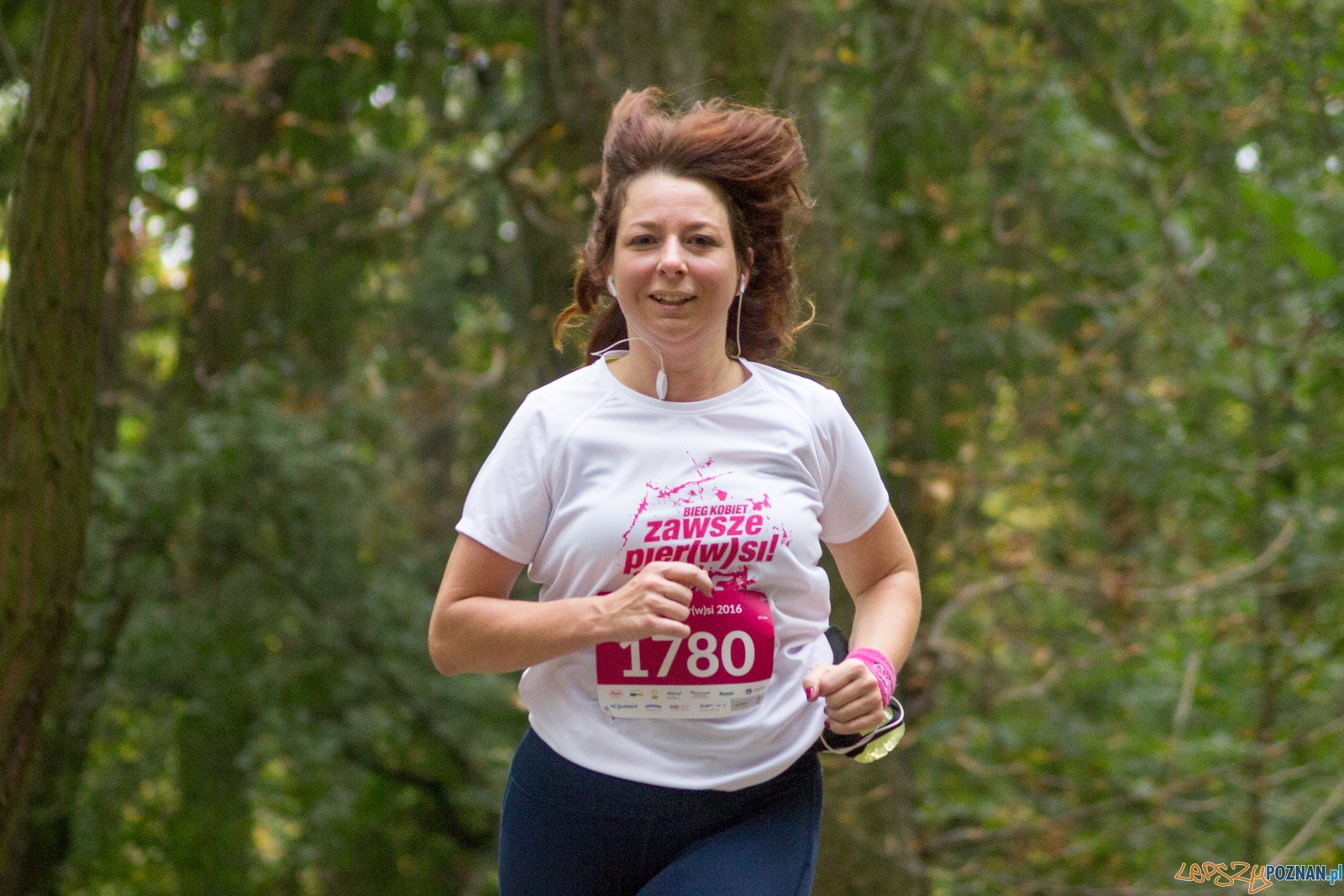 II Bieg Kobiet Zawsze PIER(W)SI 2016 Foto: Ewelina Jaśkowiak II Bieg Kobiet Zawsze PIER(W)SI 2016 Foto: Ewelina Jaśkowiak