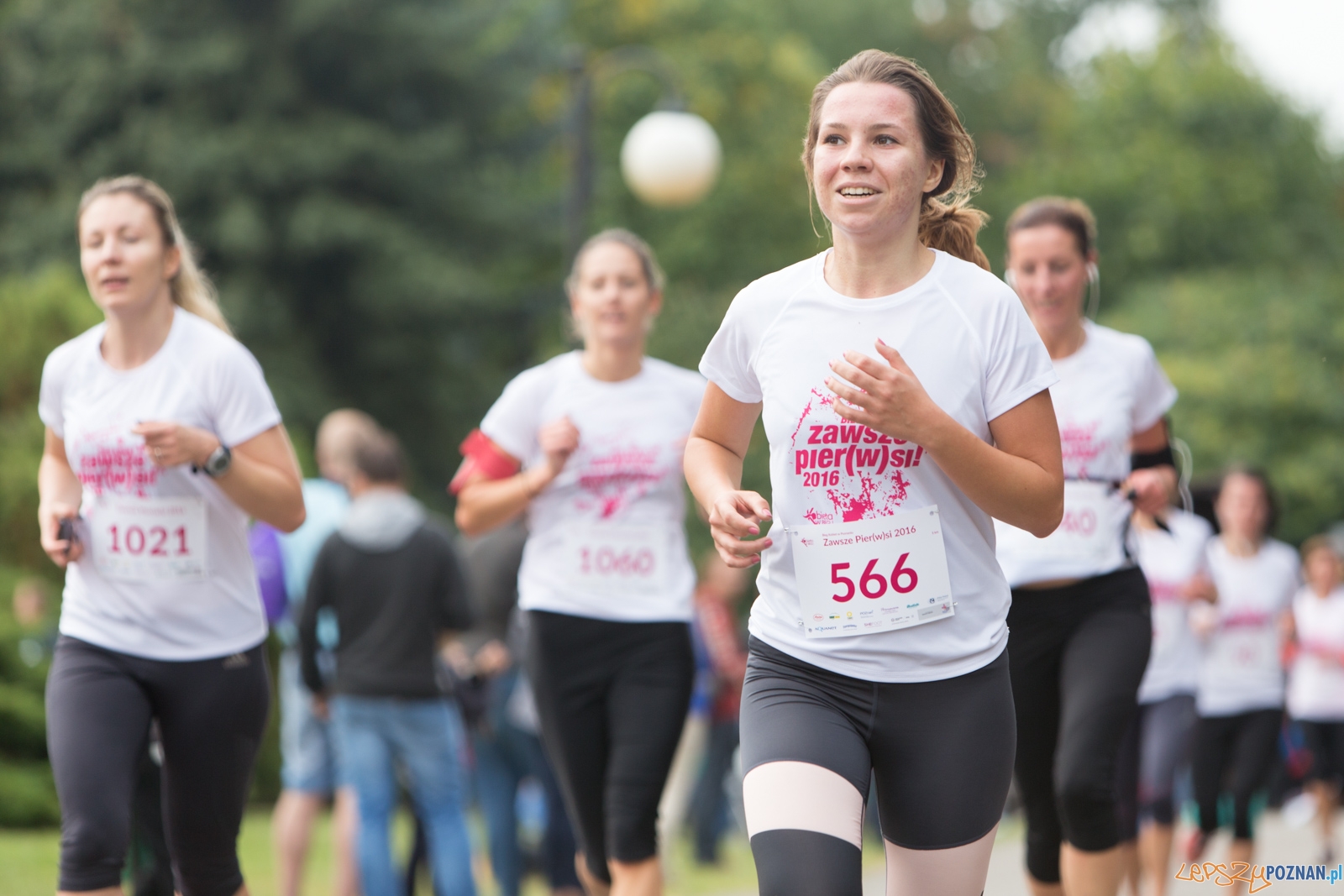 2 Bieg Kobiet ZAWSZE PIER(W)SI 2016 Foto: lepszyPOZNAN.pl / Piotr Rychter 2 Bieg Kobiet ZAWSZE PIER(W)SI 2016 Foto: lepszyPOZNAN.pl / Piotr Rychter