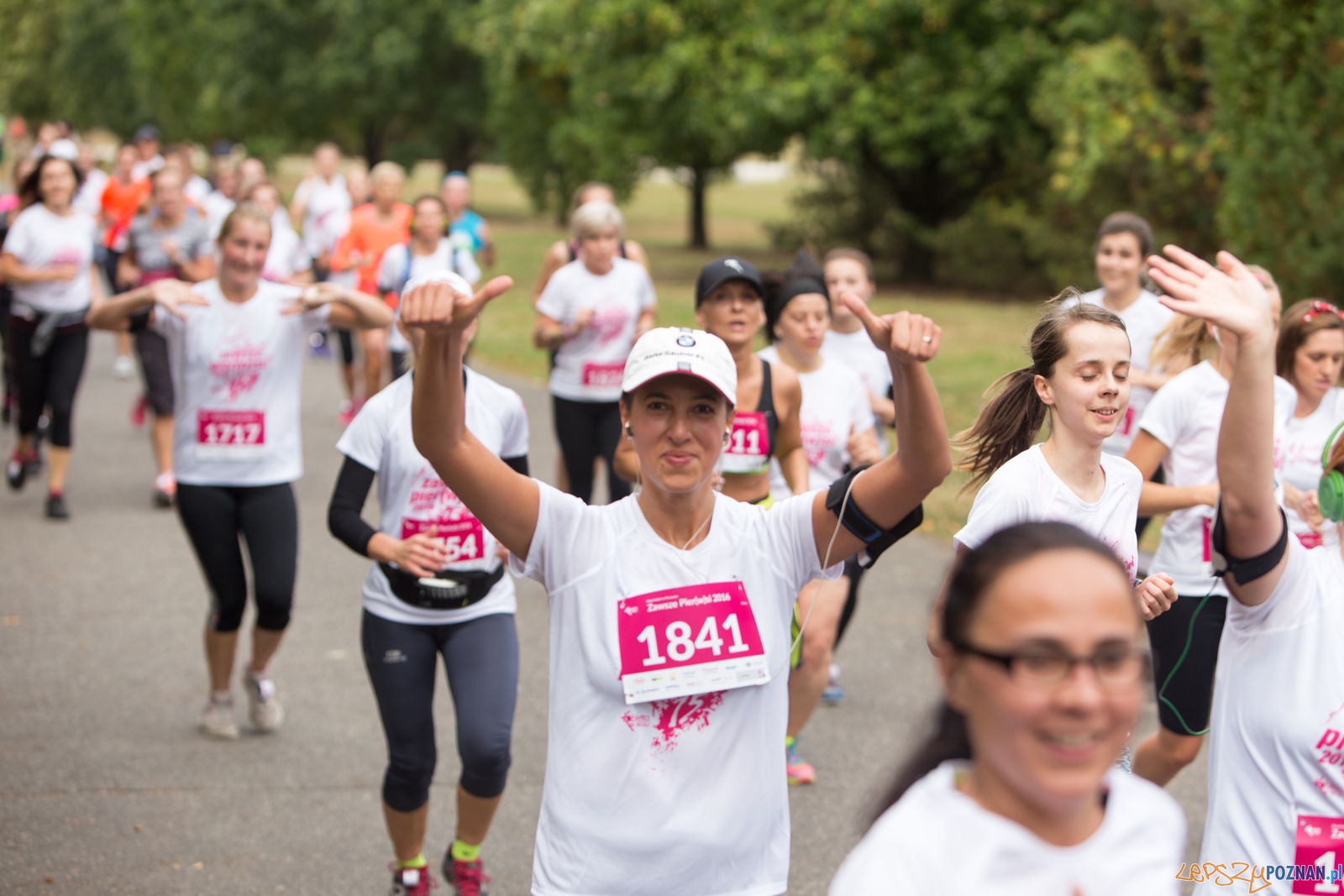 2 Bieg Kobiet ZAWSZE PIER(W)SI 2016 Foto: lepszyPOZNAN.pl / Piotr Rychter 2 Bieg Kobiet ZAWSZE PIER(W)SI 2016 Foto: lepszyPOZNAN.pl / Piotr Rychter