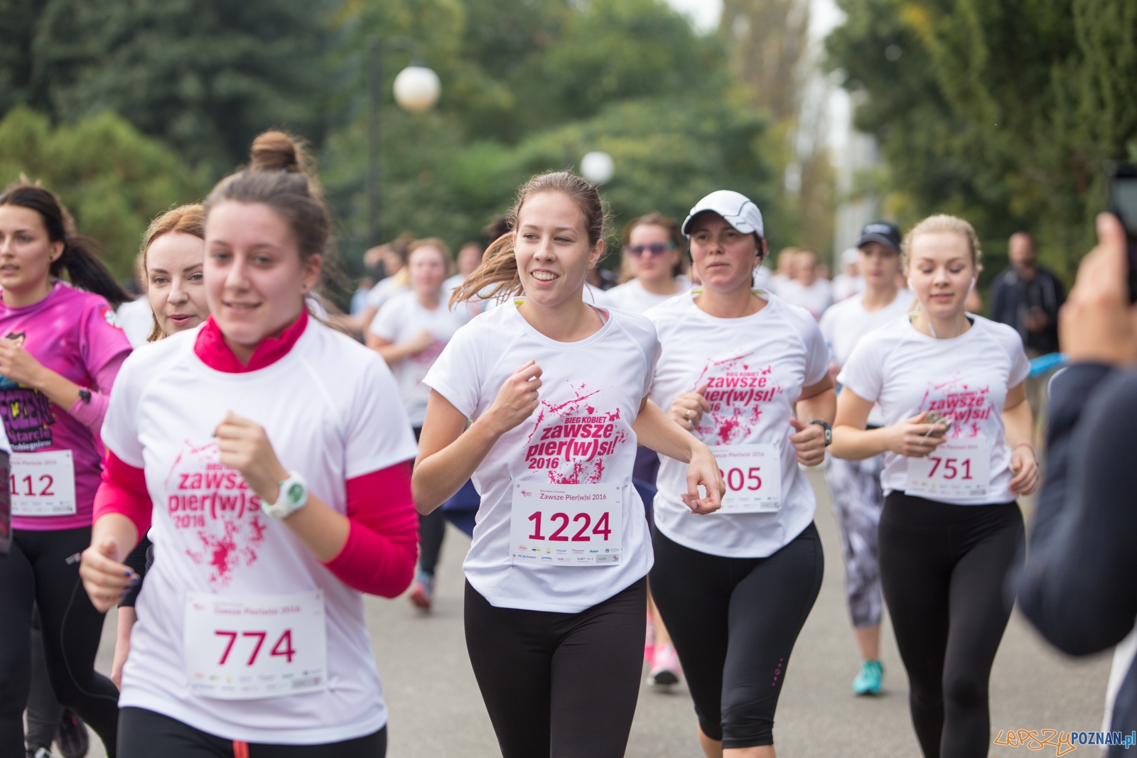 2 Bieg Kobiet ZAWSZE PIER(W)SI 2016 Foto: lepszyPOZNAN.pl / Piotr Rychter 2 Bieg Kobiet ZAWSZE PIER(W)SI 2016 Foto: lepszyPOZNAN.pl / Piotr Rychter