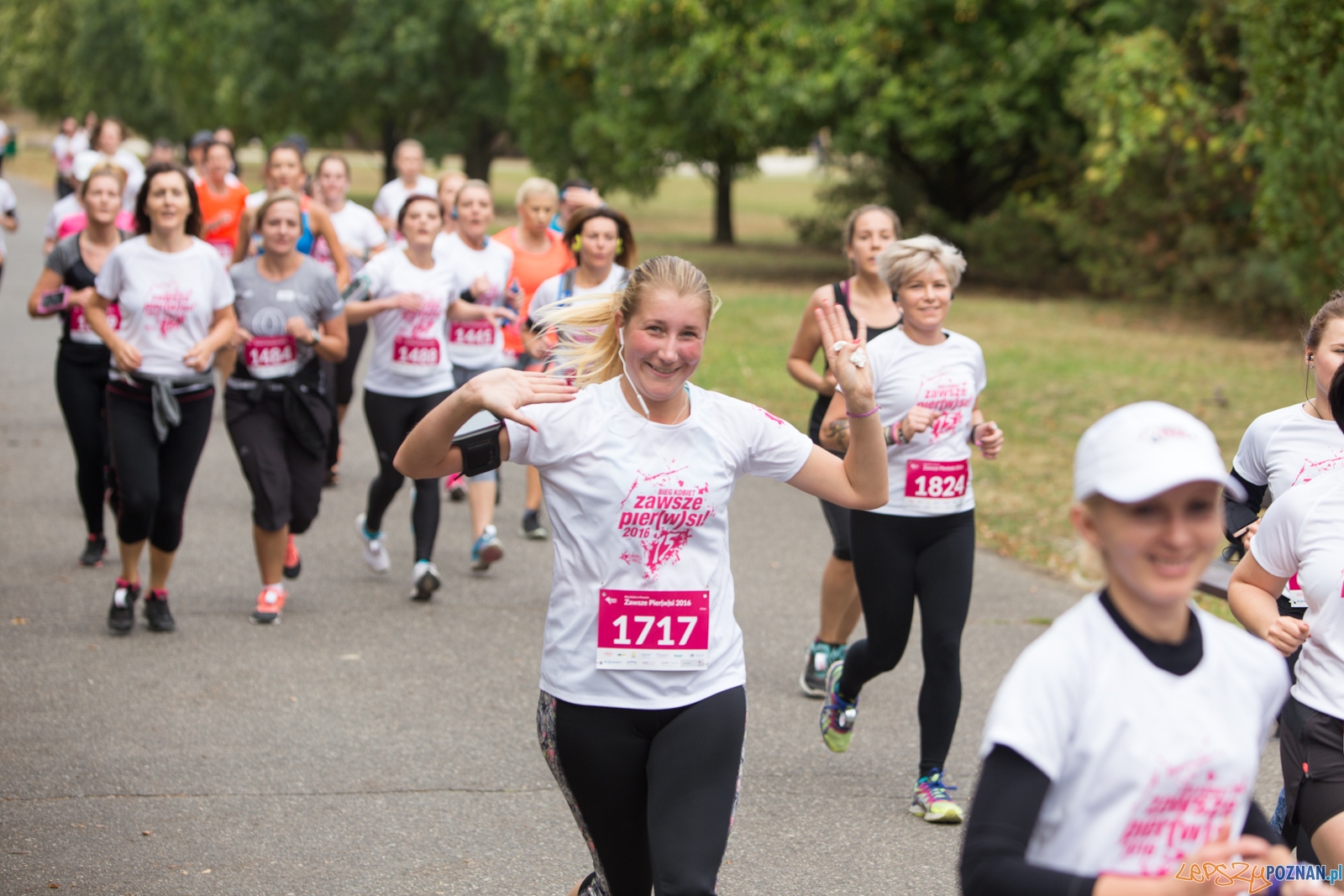 2 Bieg Kobiet ZAWSZE PIER(W)SI 2016 Foto: lepszyPOZNAN.pl / Piotr Rychter 2 Bieg Kobiet ZAWSZE PIER(W)SI 2016 Foto: lepszyPOZNAN.pl / Piotr Rychter