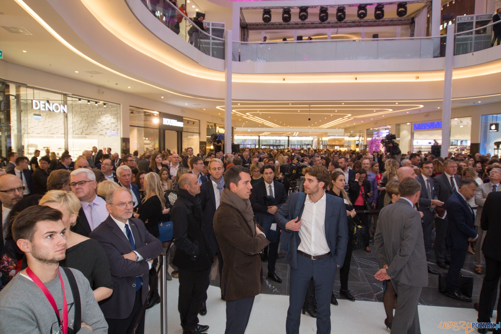 Otwarcie CH Posnania Foto: lepszyPOZNAN.pl / Piotr Rychter Otwarcie CH Posnania Foto: lepszyPOZNAN.pl / Piotr Rychter