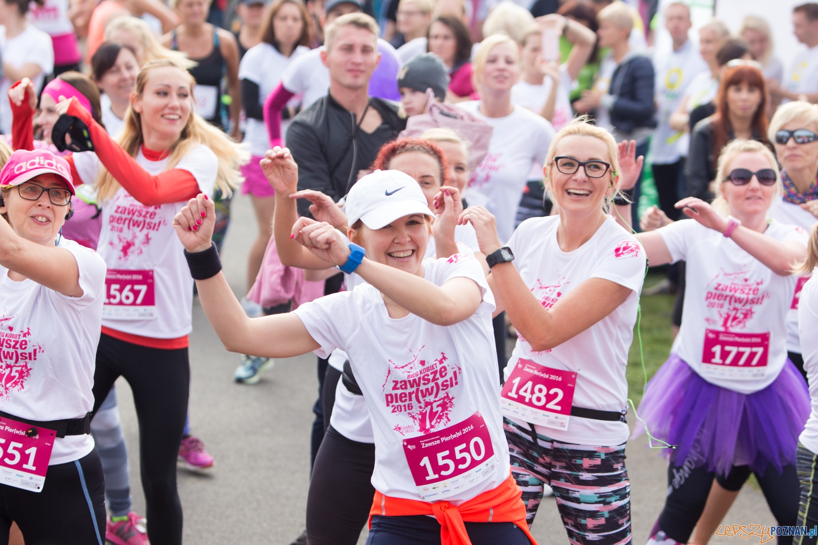 2 Bieg Kobiet ZAWSZE PIER(W)SI 2016 Foto: lepszyPOZNAN.pl / Piotr Rychter 2 Bieg Kobiet ZAWSZE PIER(W)SI 2016 Foto: lepszyPOZNAN.pl / Piotr Rychter