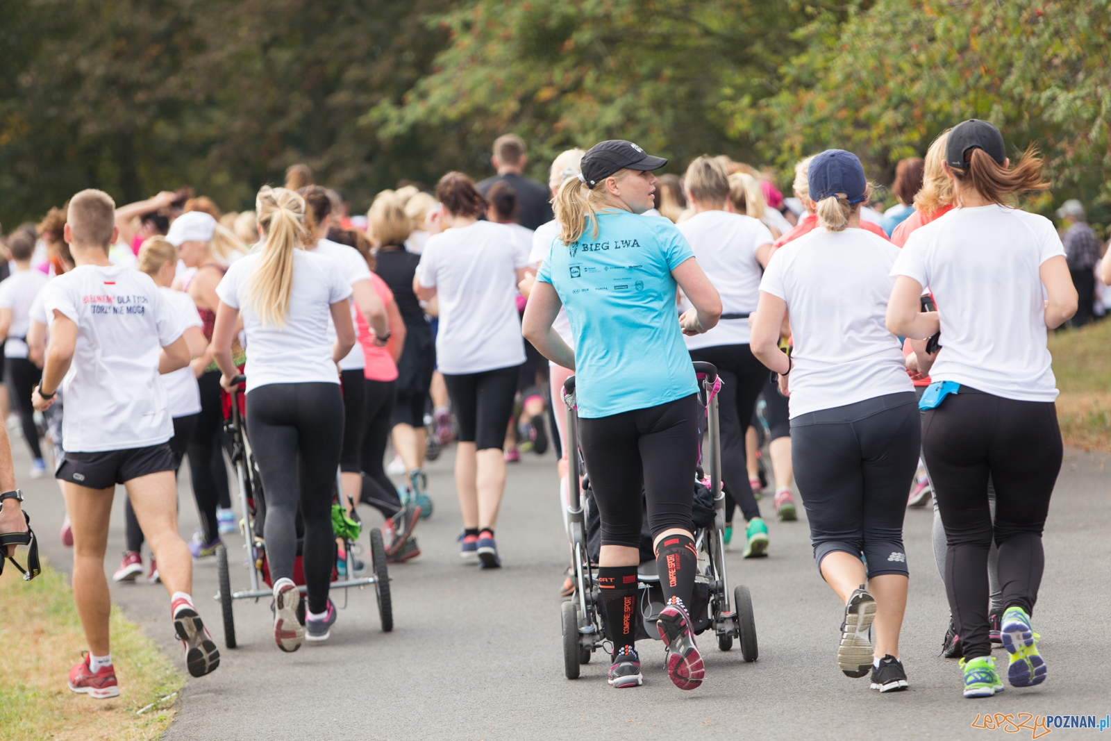 2 Bieg Kobiet ZAWSZE PIER(W)SI 2016 Foto: lepszyPOZNAN.pl / Piotr Rychter 2 Bieg Kobiet ZAWSZE PIER(W)SI 2016 Foto: lepszyPOZNAN.pl / Piotr Rychter