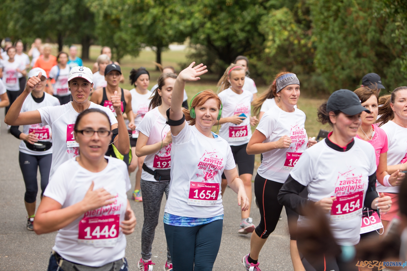 2 Bieg Kobiet ZAWSZE PIER(W)SI 2016 Foto: lepszyPOZNAN.pl / Piotr Rychter 2 Bieg Kobiet ZAWSZE PIER(W)SI 2016 Foto: lepszyPOZNAN.pl / Piotr Rychter