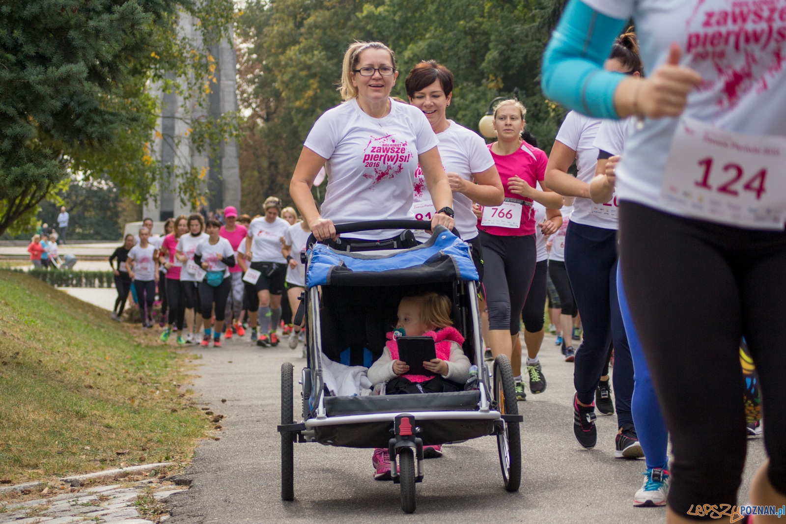 II Bieg Kobiet Zawsze PIER(W)SI 2016 Foto: Ewelina Jaśkowiak II Bieg Kobiet Zawsze PIER(W)SI 2016 Foto: Ewelina Jaśkowiak
