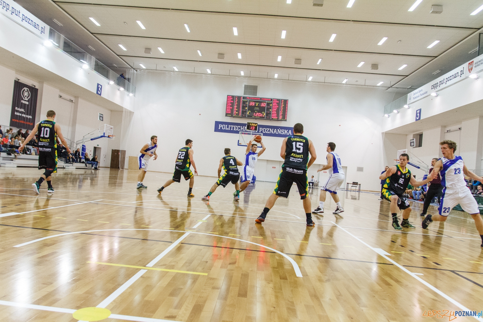 2. Liga Koszykówki Mężczyzn - AZS Politechnika Poznań - Tarn Foto: LepszyPOZNAN.pl / Paweł Rychter 2. Liga Koszykówki Mężczyzn - AZS Politechnika Poznań - Tarn Foto: LepszyPOZNAN.pl / Paweł Rychter