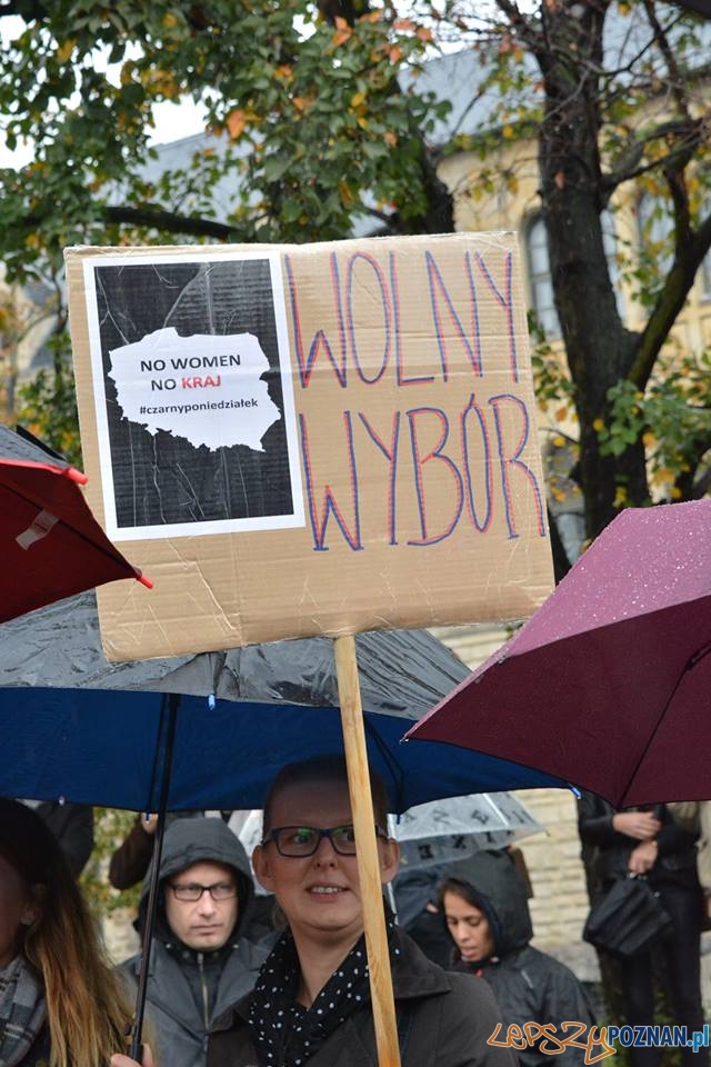 #czarnyprotest Foto: #czarnyprotest Foto: