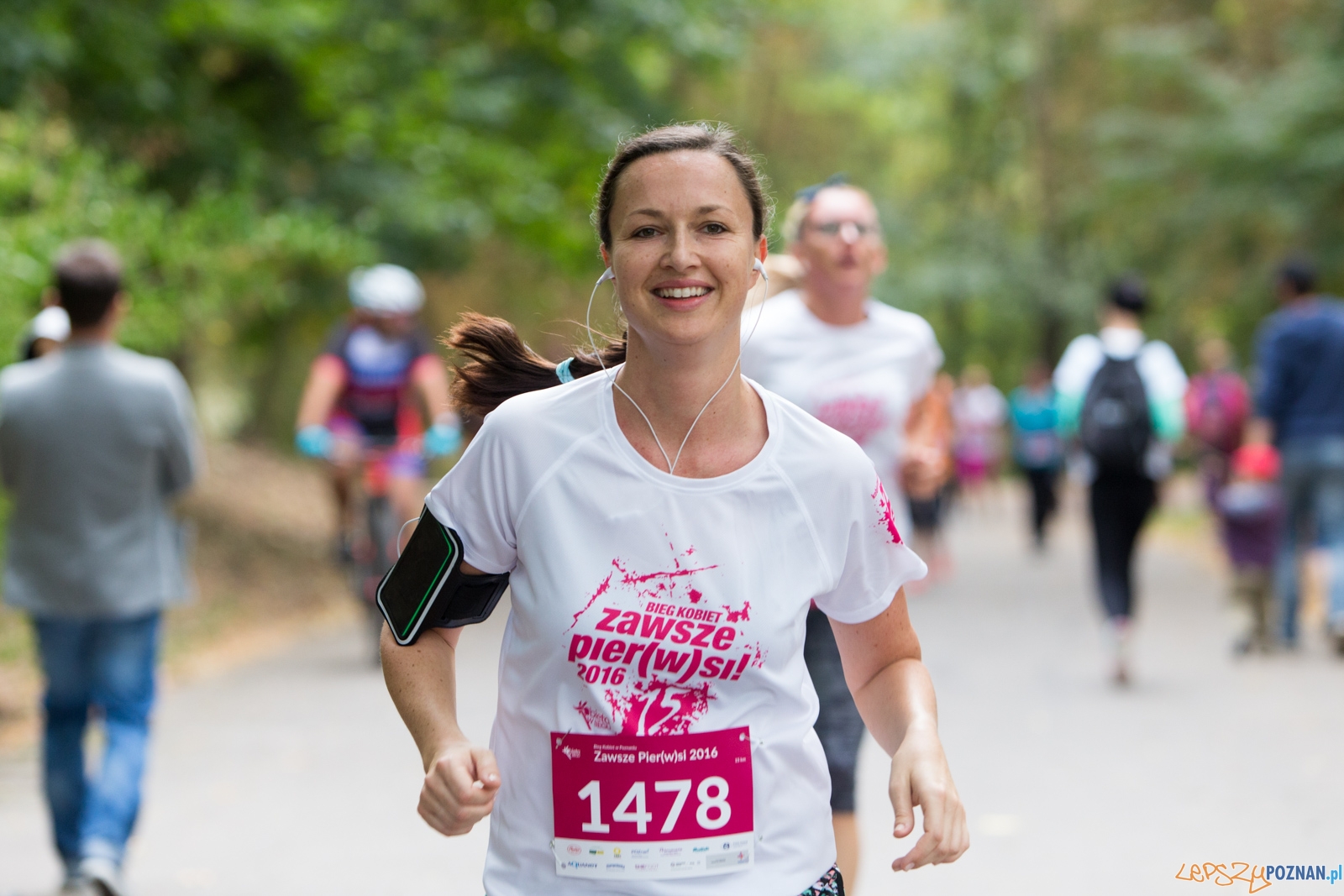 2 Bieg Kobiet ZAWSZE PIER(W)SI 2016 Foto: lepszyPOZNAN.pl / Piotr Rychter 2 Bieg Kobiet ZAWSZE PIER(W)SI 2016 Foto: lepszyPOZNAN.pl / Piotr Rychter