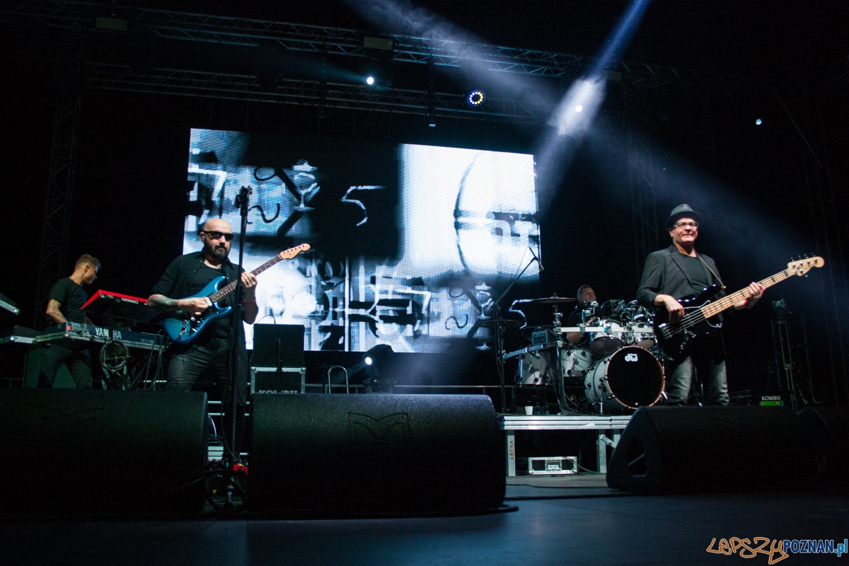 Kombii (8.10.2016) hala Arena Foto: © lepszyPOZNAN.pl / Karolina Kiraga Kombii (8.10.2016) hala Arena Foto: © lepszyPOZNAN.pl / Karolina Kiraga