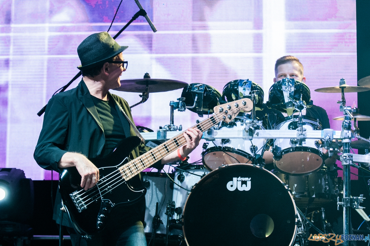 Kombii (8.10.2016) hala Arena Foto: © lepszyPOZNAN.pl / Karolina Kiraga Kombii (8.10.2016) hala Arena Foto: © lepszyPOZNAN.pl / Karolina Kiraga