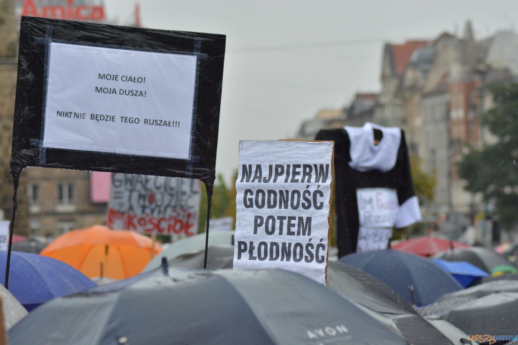 #czarnyprotest Foto: #czarnyprotest Foto: