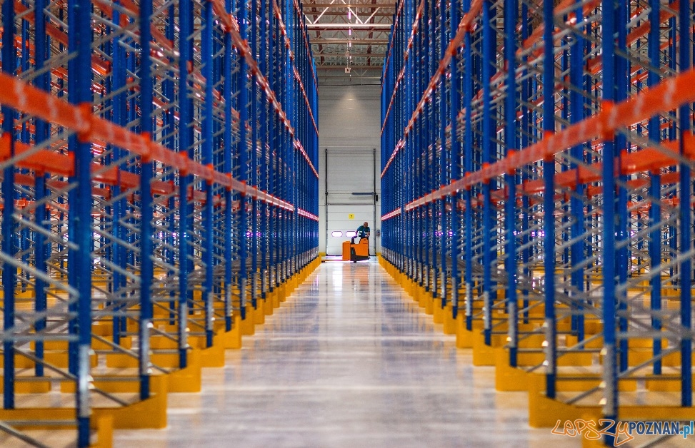 Centrum dystrybucyjne - magazyny Tesco w Komornikach Foto: materiały prasowe Centrum dystrybucyjne - magazyny Tesco w Komornikach Foto: materiały prasowe