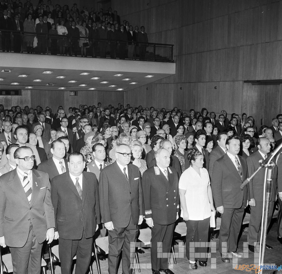 Obchody 57 rocznicy Wielkiej Rewolucji Paźziernikowej w Pałacu Kultury Foto: Stanisław Wiktor / Cyryl Obchody 57 rocznicy Wielkiej Rewolucji Paźziernikowej w Pałacu Kultury Foto: Stanisław Wiktor / Cyryl