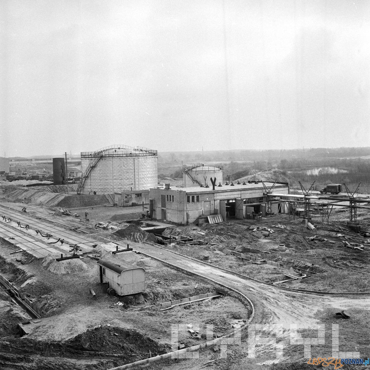 Budowa elektrociepłowni w Karolinie 6.11.1974 Foto: Stanisław Wiktor / Cyryl Budowa elektrociepłowni w Karolinie 6.11.1974 Foto: Stanisław Wiktor / Cyryl