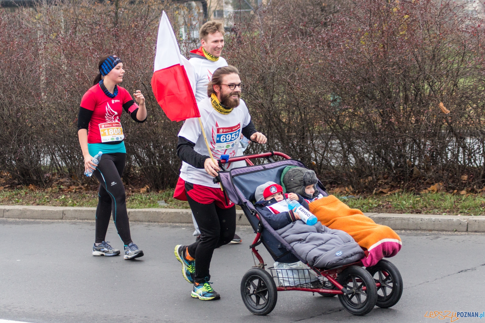 I Poznański Bieg Niepodległości Foto: lepszyPOZNAN.pl / Ewelina Jaśkowiak I Poznański Bieg Niepodległości Foto: lepszyPOZNAN.pl / Ewelina Jaśkowiak