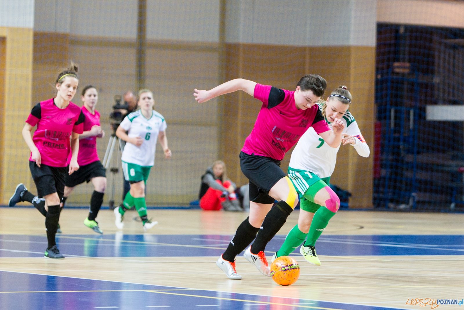Futsal kobiet: AZS UAM Poznań - AZS AWF Warszawa Foto: lepszyPOZNAN.pl / Piotr Rychter Futsal kobiet: AZS UAM Poznań - AZS AWF Warszawa Foto: lepszyPOZNAN.pl / Piotr Rychter