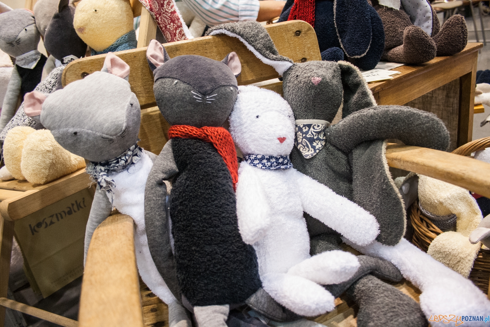 Festiwal Sztuki i Przedmiotów Artystycznych (2.12.2016) MTP Foto: © lepszyPOZNAN.pl / Karolina Kiraga Festiwal Sztuki i Przedmiotów Artystycznych (2.12.2016) MTP Foto: © lepszyPOZNAN.pl / Karolina Kiraga