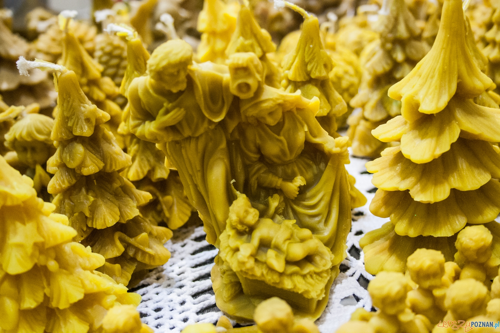 Festiwal Sztuki i Przedmiotów Artystycznych (2.12.2016) MTP Foto: © lepszyPOZNAN.pl / Karolina Kiraga Festiwal Sztuki i Przedmiotów Artystycznych (2.12.2016) MTP Foto: © lepszyPOZNAN.pl / Karolina Kiraga