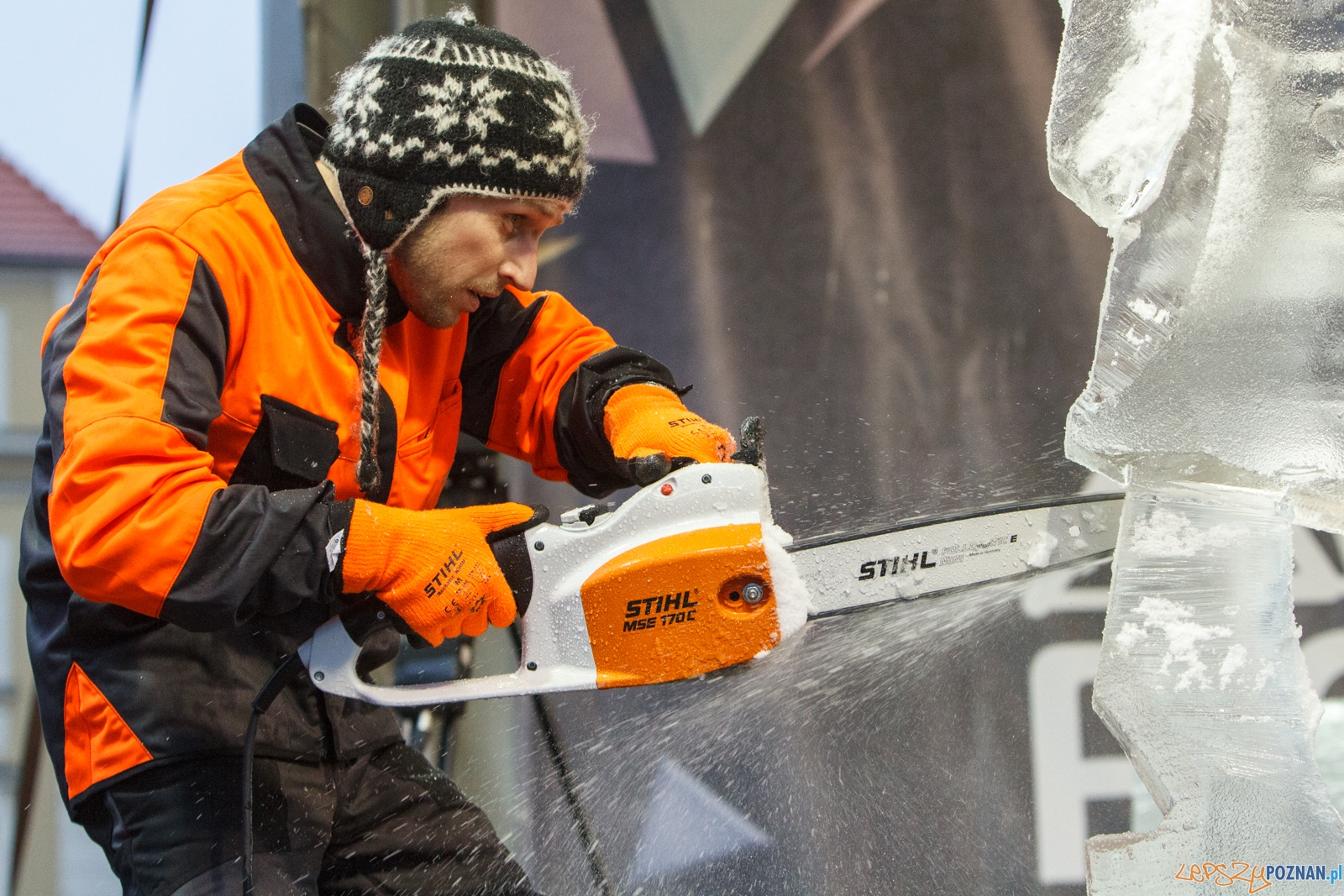 020_20161210_11stihlicefestivalpoznan_speedcarving_staryrynek Foto: LepszyPOZNAN.pl / Pawel Rychter 020_20161210_11stihlicefestivalpoznan_speedcarving_staryrynek Foto: LepszyPOZNAN.pl / Pawel Rychter