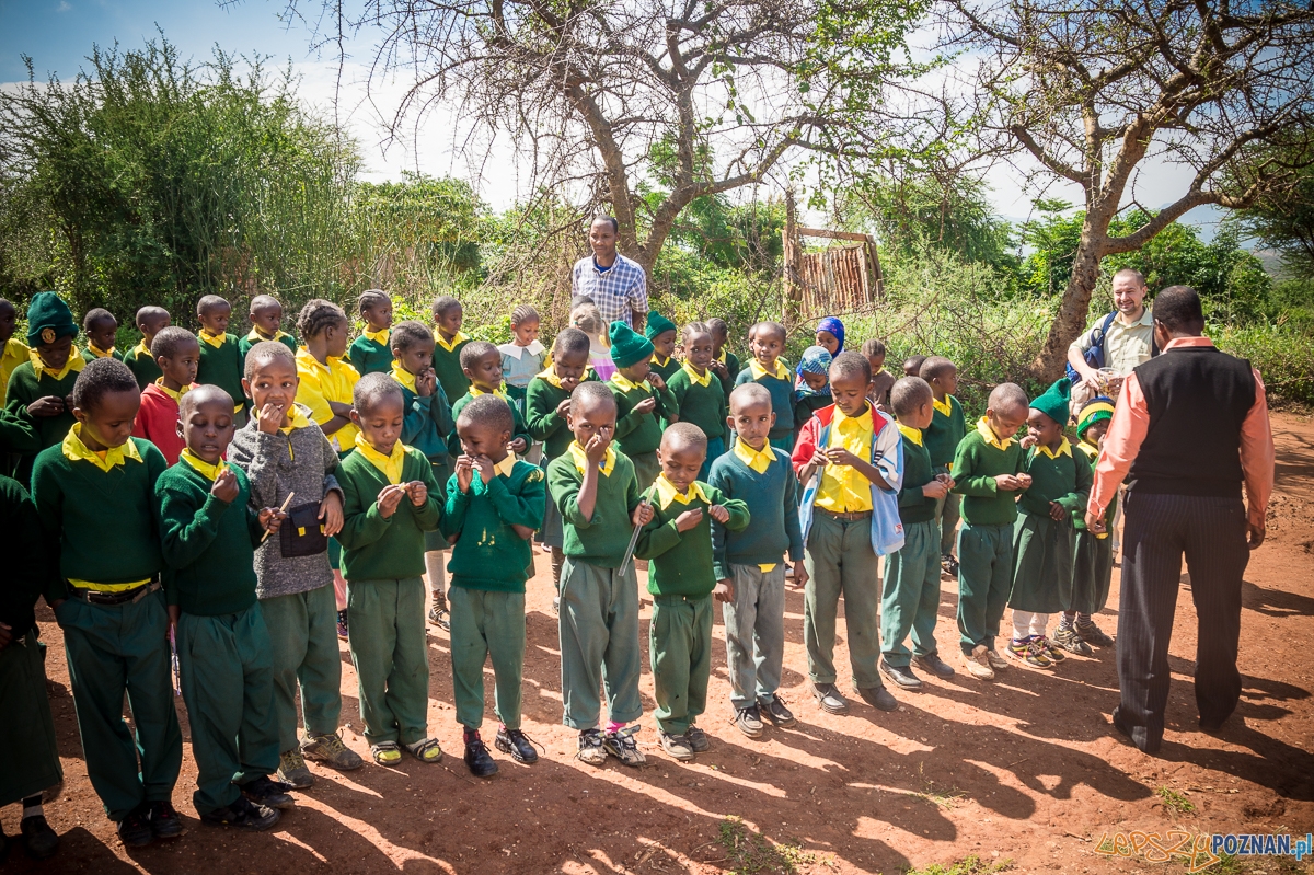 Szkolne apele takie same jak w polskiej szkole Foto: Fundacja Mają Przyszłość Szkolne apele takie same jak w polskiej szkole Foto: Fundacja Mają Przyszłość