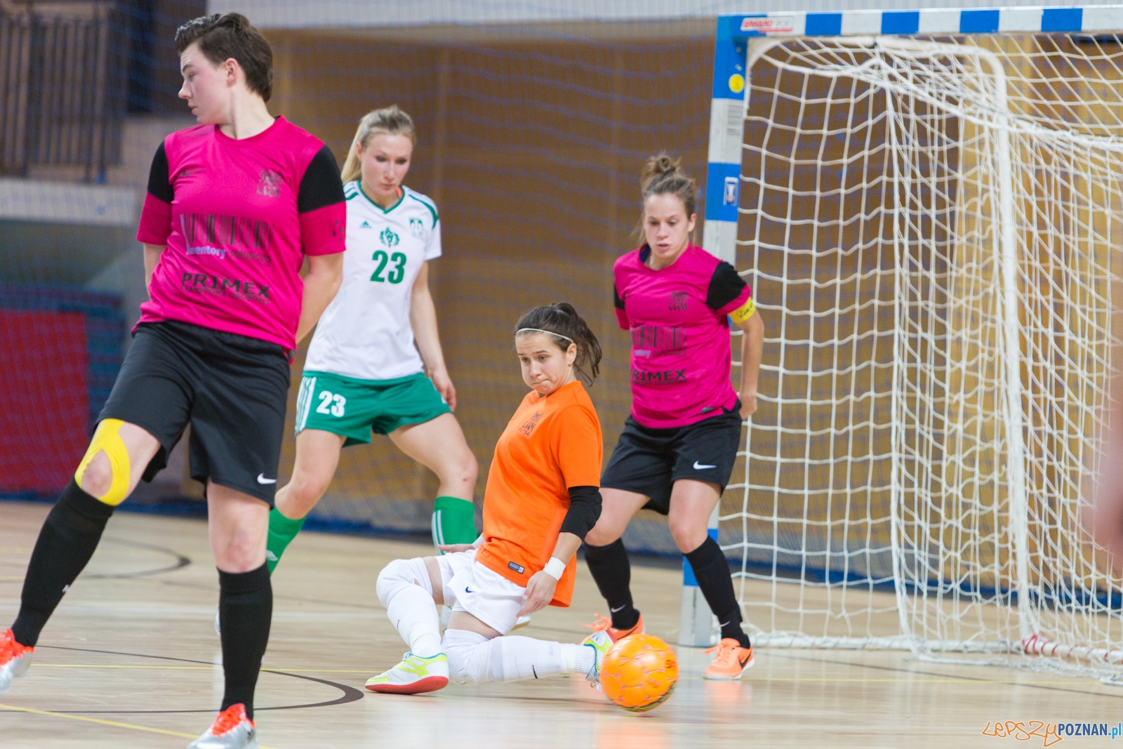 Futsal kobiet: AZS UAM Poznań - AZS AWF Warszawa Foto: lepszyPOZNAN.pl / Piotr Rychter Futsal kobiet: AZS UAM Poznań - AZS AWF Warszawa Foto: lepszyPOZNAN.pl / Piotr Rychter