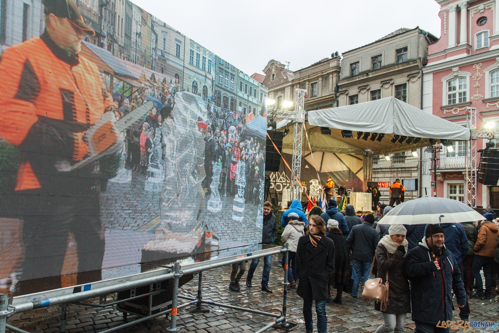004_20161210_11stihlicefestivalpoznan_speedcarving_staryrynek Foto: LepszyPOZNAN.pl / Pawel Rychter 004_20161210_11stihlicefestivalpoznan_speedcarving_staryrynek Foto: LepszyPOZNAN.pl / Pawel Rychter