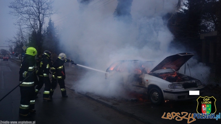 Spłonął kolejny samochód Foto: OSP Luboń / Marek Spłonął kolejny samochód Foto: OSP Luboń / Marek