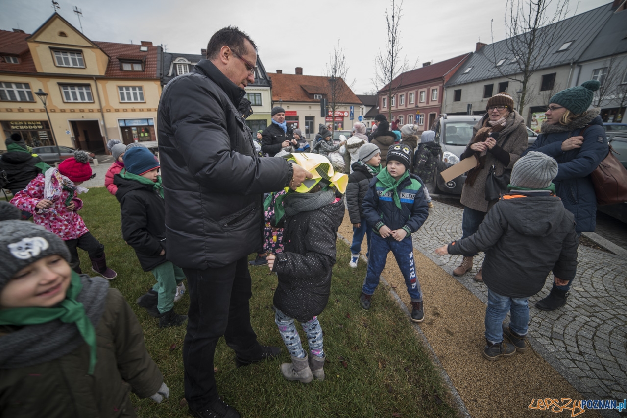 Choinka wspólnie udekorowana Foto: UMiG Murowana Goślina / Kamil Grzebyta Choinka wspólnie udekorowana Foto: UMiG Murowana Goślina / Kamil Grzebyta
