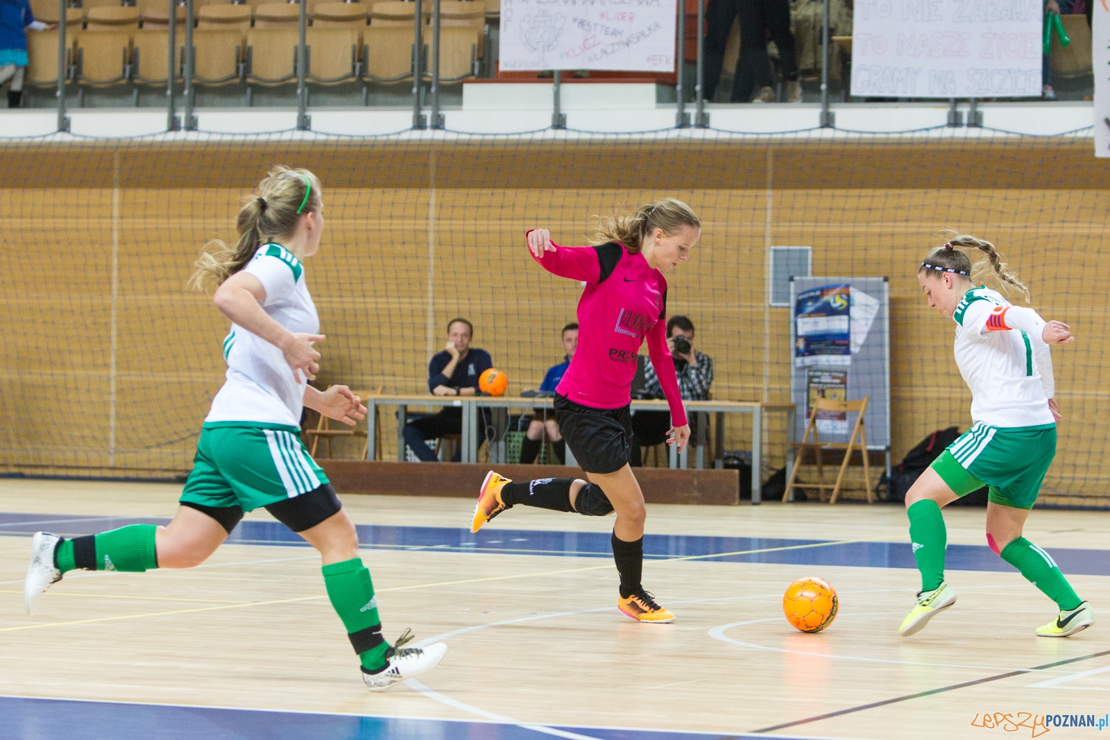Futsal kobiet: AZS UAM Poznań - AZS AWF Warszawa Foto: lepszyPOZNAN.pl / Piotr Rychter Futsal kobiet: AZS UAM Poznań - AZS AWF Warszawa Foto: lepszyPOZNAN.pl / Piotr Rychter