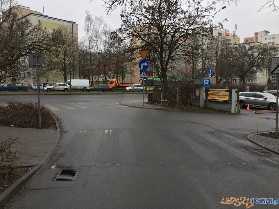 Hejmowskiego - problematyczne przejście przy szkole muzycznej Foto: Marcin Liminowicz / ROSM Hejmowskiego - problematyczne przejście przy szkole muzycznej Foto: Marcin Liminowicz / ROSM