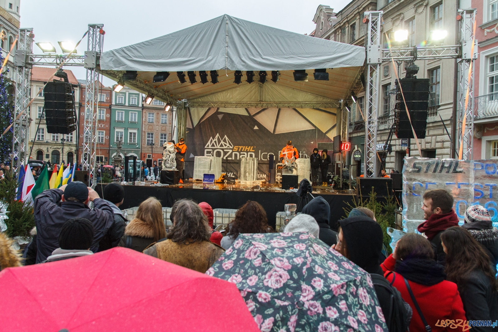 003_20161210_11stihlicefestivalpoznan_speedcarving_staryrynek Foto: LepszyPOZNAN.pl / Pawel Rychter 003_20161210_11stihlicefestivalpoznan_speedcarving_staryrynek Foto: LepszyPOZNAN.pl / Pawel Rychter