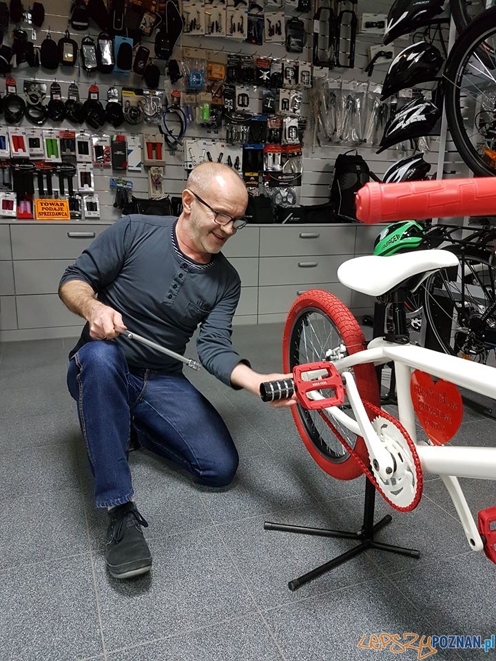 Tak powstawał specjalny rower na 25 Finał WOŚP w Murowanej Goślinie Foto: Tak powstawał specjalny rower na 25 Finał WOŚP w Murowanej Goślinie Foto: