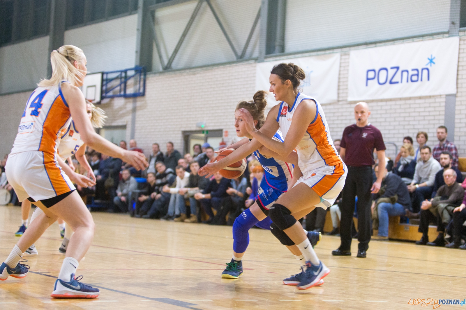 Derby Poznania: MUKS Pomarańczarnia Poznań - ENEA AZS Poznań Foto: lepszyPOZNAN.pl / Piotr Rychter Derby Poznania: MUKS Pomarańczarnia Poznań - ENEA AZS Poznań Foto: lepszyPOZNAN.pl / Piotr Rychter