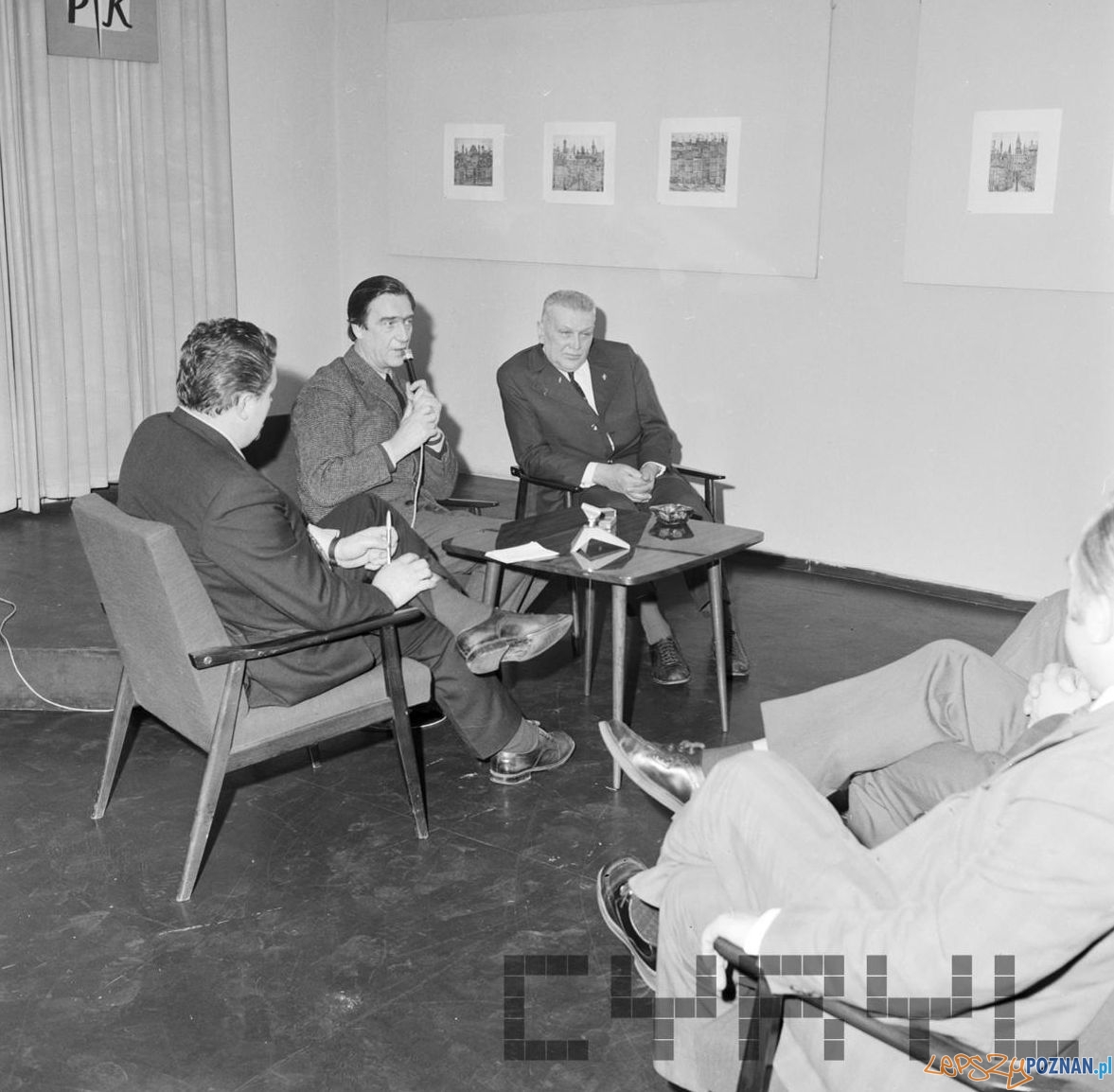 Spotkanie z redaktorem Bohdanem Tomaszewskim w Klubie Międzynarodowej Prasy i Książki - 17.01.1974 Foto: Stanisław Wiktor / Cyryl Spotkanie z redaktorem Bohdanem Tomaszewskim w Klubie Międzynarodowej Prasy i Książki - 17.01.1974 Foto: Stanisław Wiktor / Cyryl