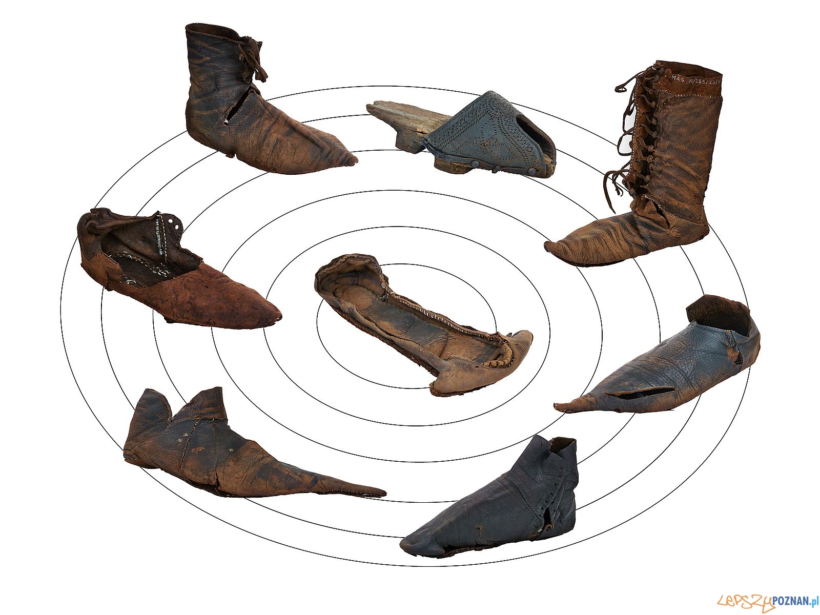 Zrekonstruowane obuwie ze zbiorów Muzeum Archeologicznego Foto: B Ceynowa / E. Trawicka / Muzeum Archeologiczne Zrekonstruowane obuwie ze zbiorów Muzeum Archeologicznego Foto: B Ceynowa / E. Trawicka / Muzeum Archeologiczne
