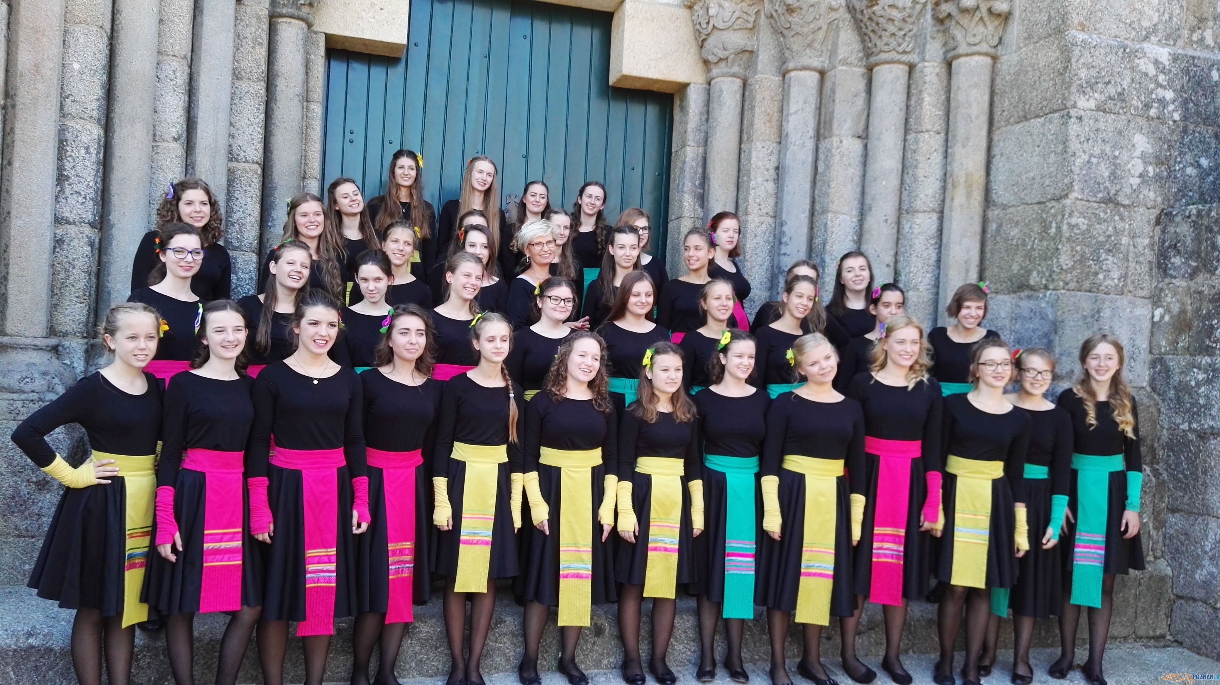 Skowronki wyśpiewają kolędy i pastorałki Foto: Skowronki Skowronki wyśpiewają kolędy i pastorałki Foto: Skowronki