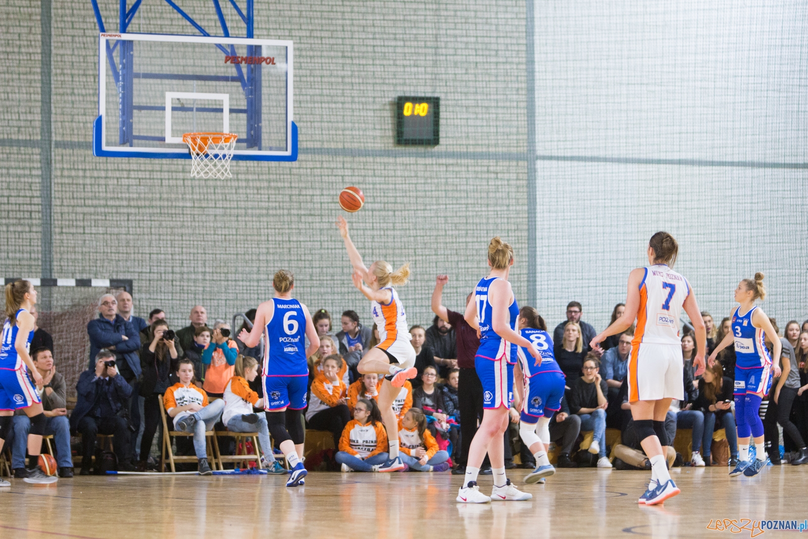 Derby Poznania: MUKS Pomarańczarnia Poznań - ENEA AZS Poznań Foto: lepszyPOZNAN.pl / Piotr Rychter Derby Poznania: MUKS Pomarańczarnia Poznań - ENEA AZS Poznań Foto: lepszyPOZNAN.pl / Piotr Rychter