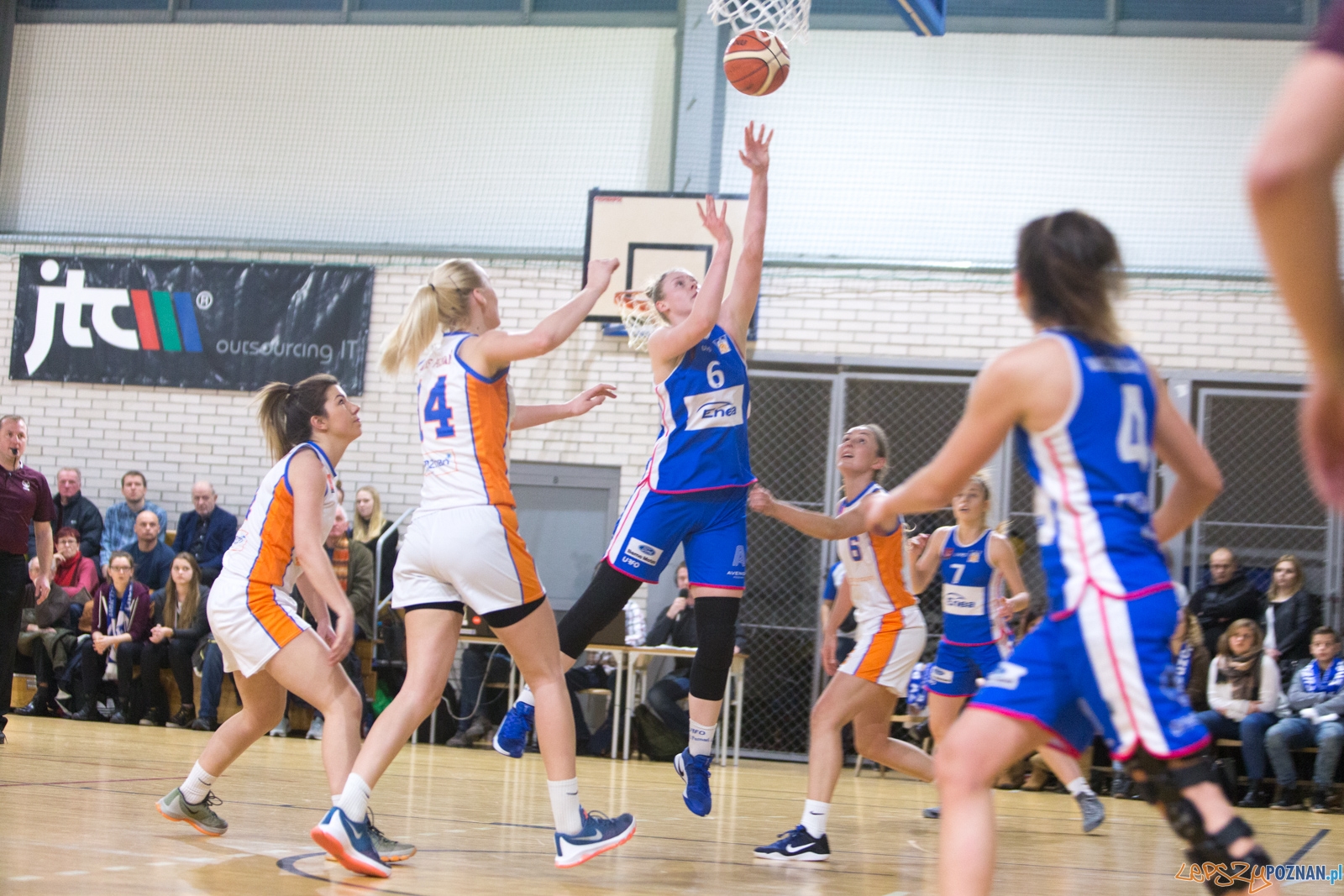 Derby Poznania: MUKS Pomarańczarnia Poznań - ENEA AZS Poznań Foto: lepszyPOZNAN.pl / Piotr Rychter Derby Poznania: MUKS Pomarańczarnia Poznań - ENEA AZS Poznań Foto: lepszyPOZNAN.pl / Piotr Rychter