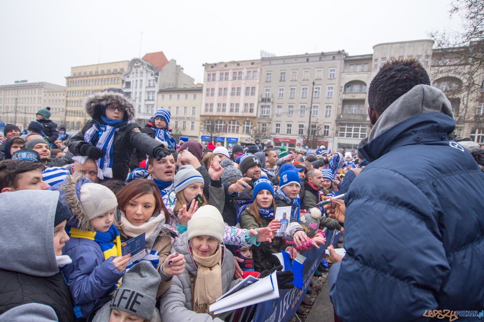 "Pierwszy gwizdek" - akcja Kolejorza Foto: lepszyPOZNAN.pl / Piotr Rychter "Pierwszy gwizdek" - akcja Kolejorza Foto: lepszyPOZNAN.pl / Piotr Rychter