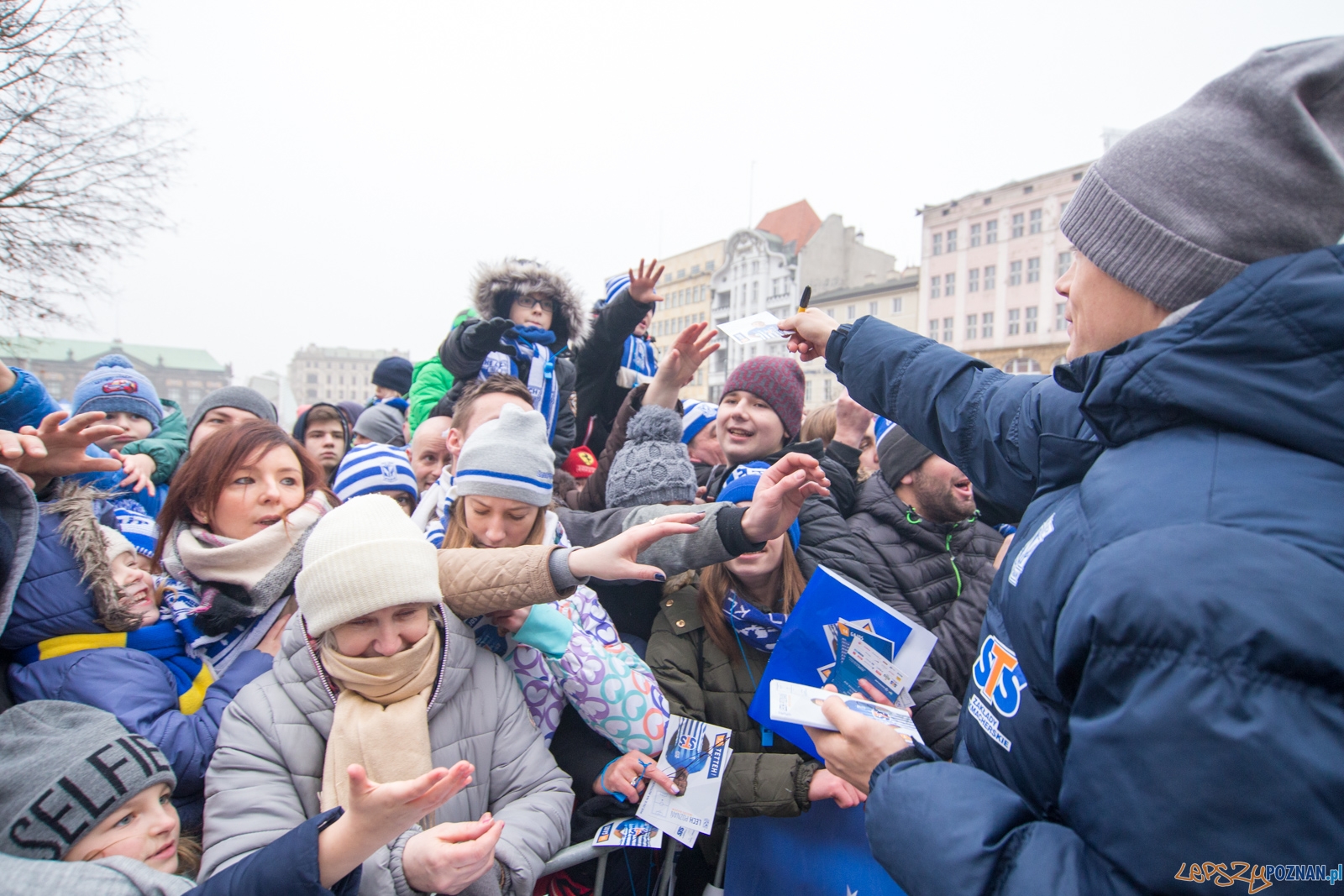"Pierwszy gwizdek" - akcja Kolejorza Foto: lepszyPOZNAN.pl / Piotr Rychter "Pierwszy gwizdek" - akcja Kolejorza Foto: lepszyPOZNAN.pl / Piotr Rychter