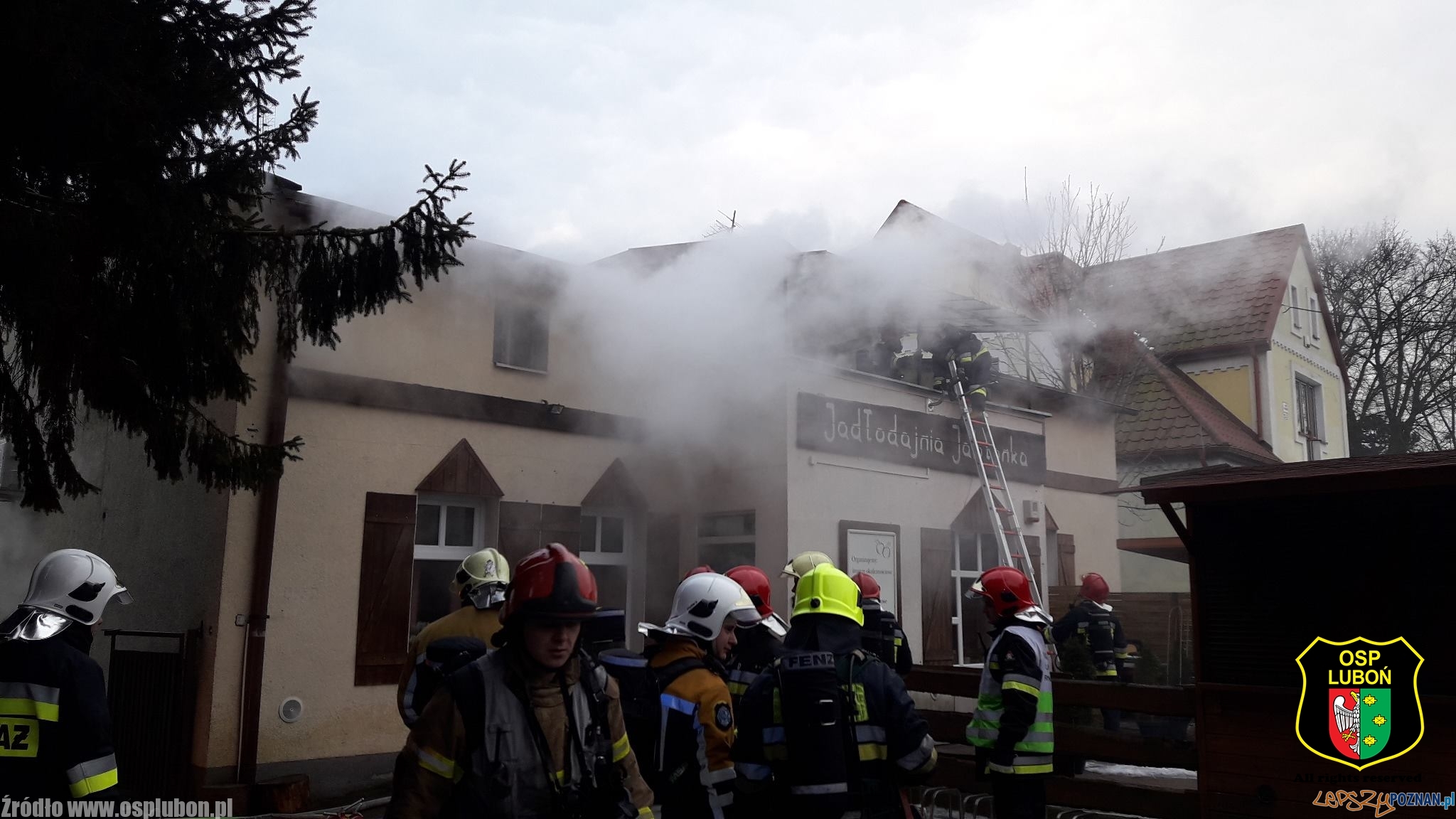 Pożar restauracji Jabłonka Foto: OSP Luboń Pożar restauracji Jabłonka Foto: OSP Luboń