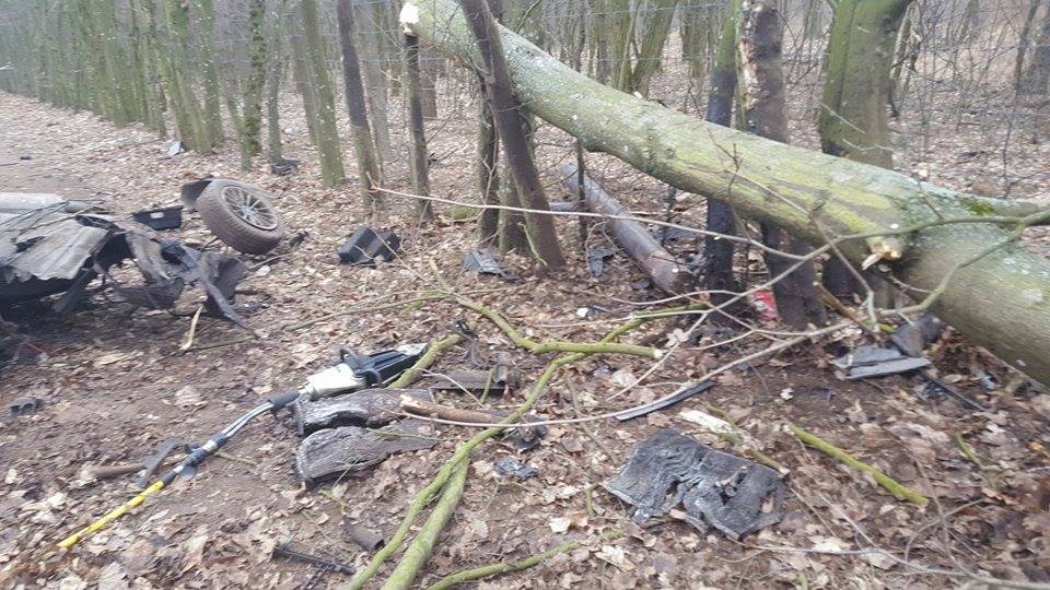 Wypadek na drodze do Sowińska Foto: Heavy Rescue SGRT OSP Mosina Wypadek na drodze do Sowińska Foto: Heavy Rescue SGRT OSP Mosina