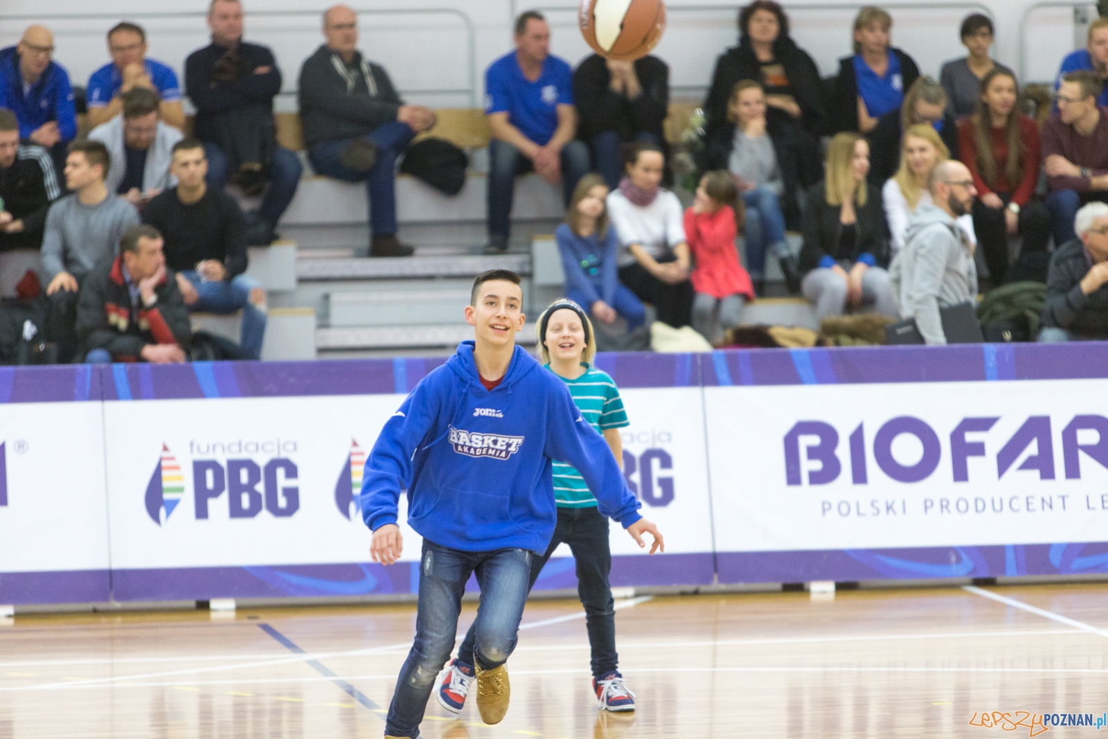Biofarm Basket Poznań - Meritumkredyt Pogoń Prudnik Foto: lepszyPOZNAN.pl / Piotr Rychter Biofarm Basket Poznań - Meritumkredyt Pogoń Prudnik Foto: lepszyPOZNAN.pl / Piotr Rychter