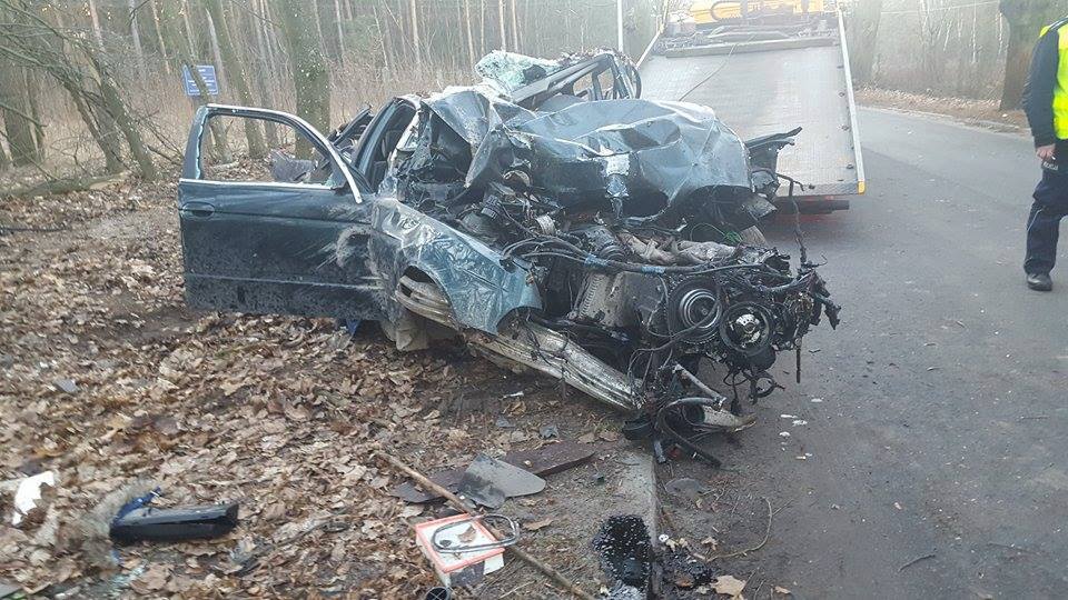 Wypadek na drodze do Sowińska Foto: Heavy Rescue SGRT OSP Mosina Wypadek na drodze do Sowińska Foto: Heavy Rescue SGRT OSP Mosina