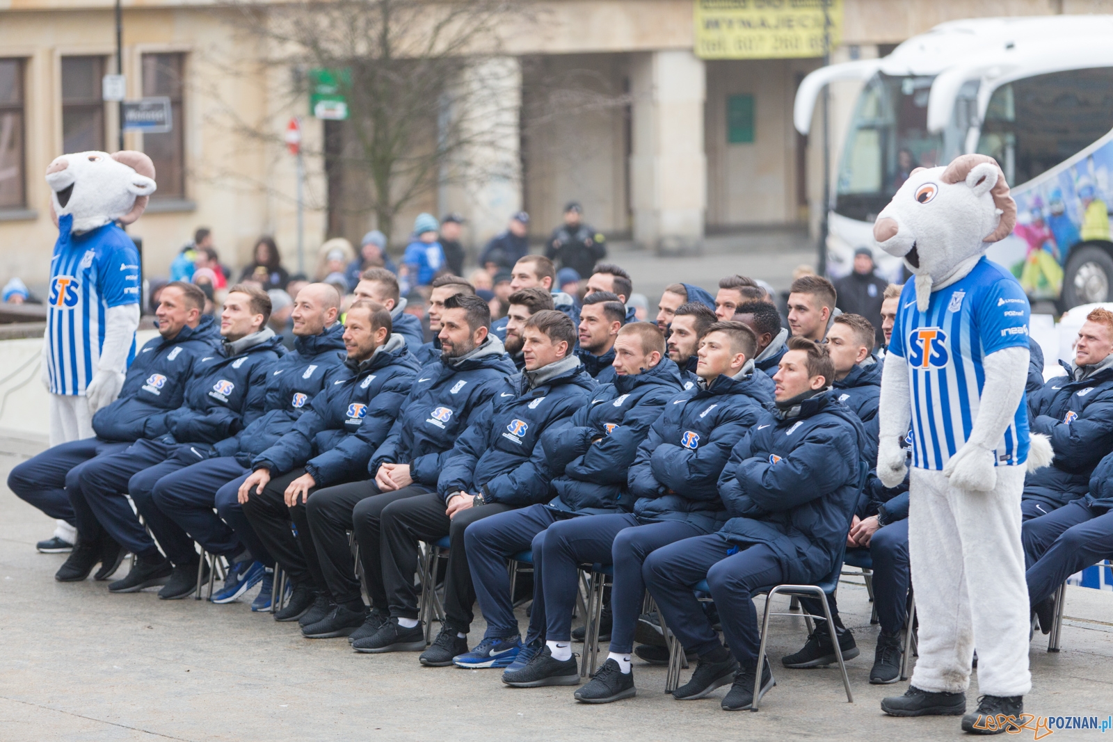 "Pierwszy gwizdek" - akcja Kolejorza Foto: lepszyPOZNAN.pl / Piotr Rychter "Pierwszy gwizdek" - akcja Kolejorza Foto: lepszyPOZNAN.pl / Piotr Rychter
