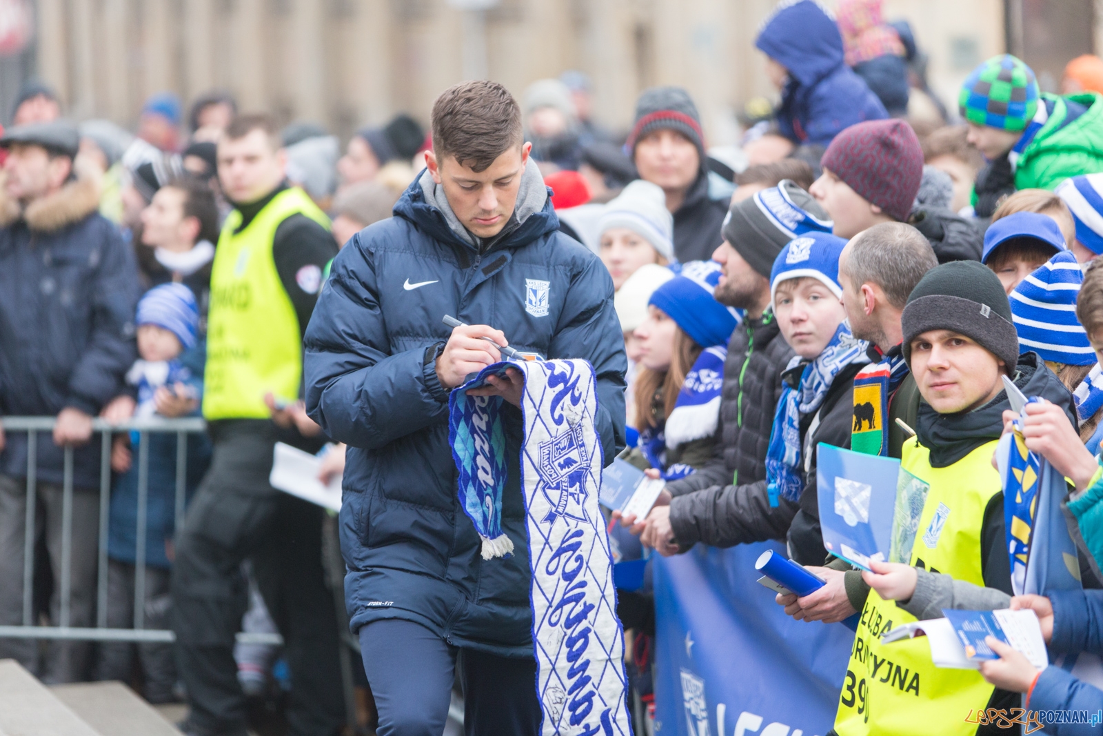 "Pierwszy gwizdek" - akcja Kolejorza Foto: lepszyPOZNAN.pl / Piotr Rychter "Pierwszy gwizdek" - akcja Kolejorza Foto: lepszyPOZNAN.pl / Piotr Rychter