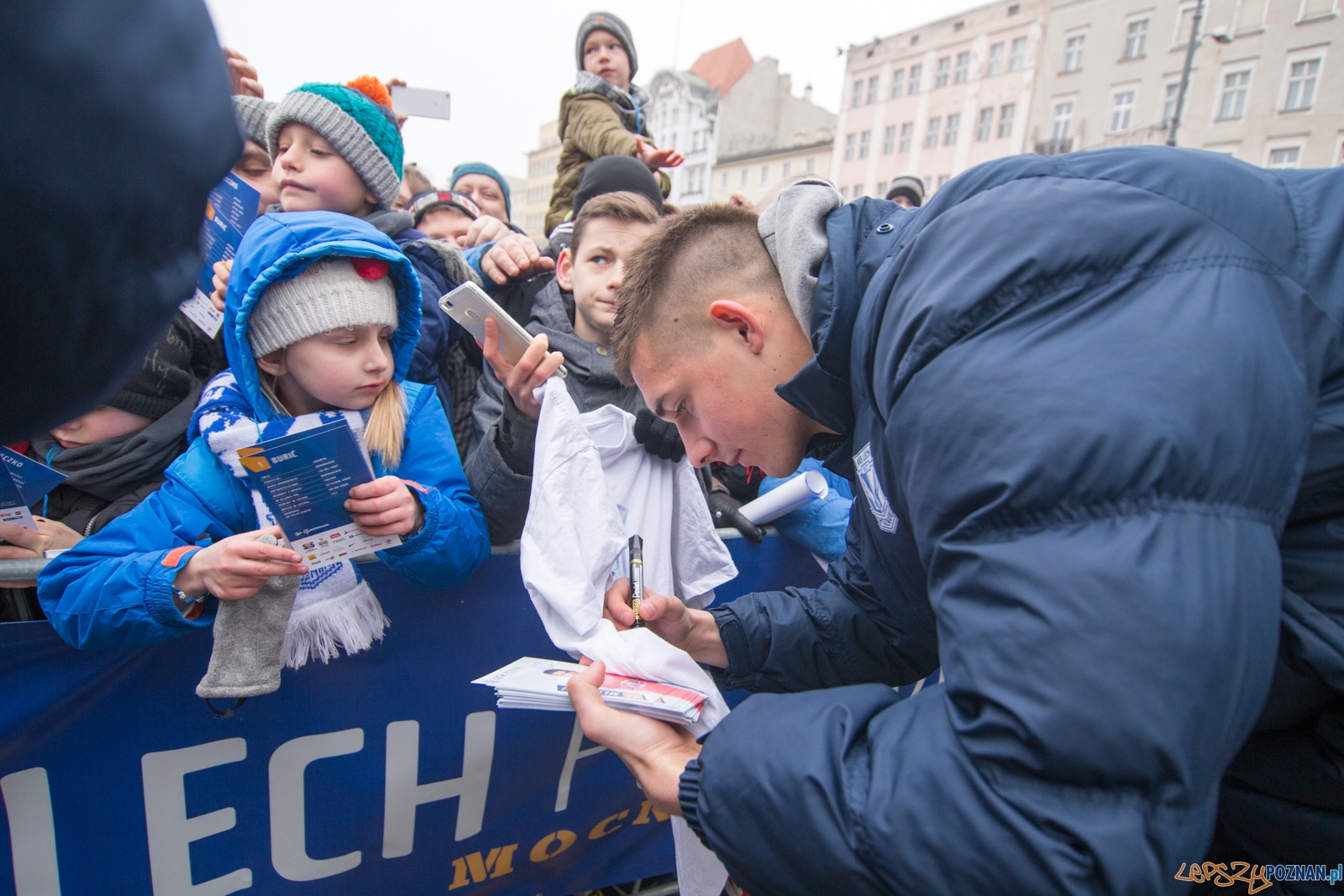 "Pierwszy gwizdek" - akcja Kolejorza Foto: lepszyPOZNAN.pl / Piotr Rychter "Pierwszy gwizdek" - akcja Kolejorza Foto: lepszyPOZNAN.pl / Piotr Rychter